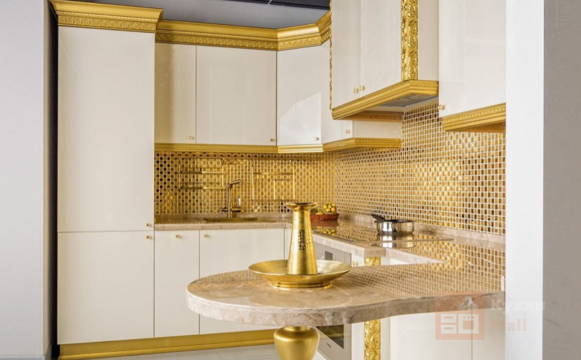 Золотистые кухонные. Кухня в золотом цвете. Кухня с золотыми ручками. Кухня с золотыми фасадами. Кухня золотистого цвета.